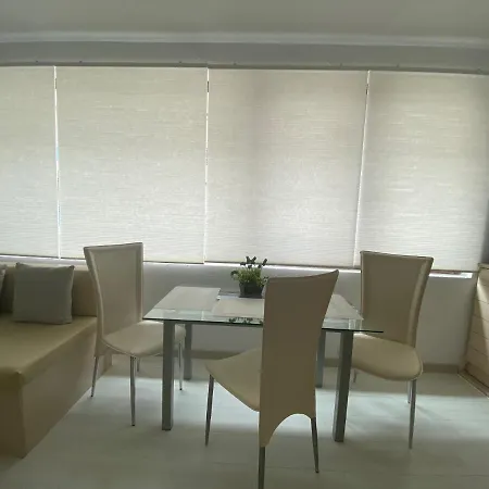 Itta 05 Sunny サニービーチ