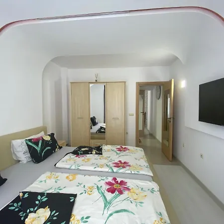 Itta 05 Sunny アパート *