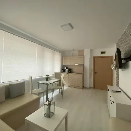 Itta 05 Sunny アパート サニービーチ