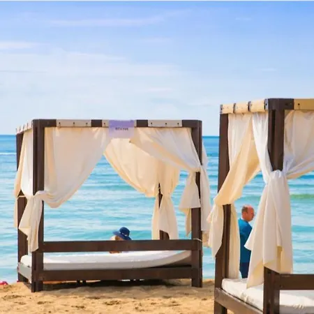 Itta 05 Sunny 아파트