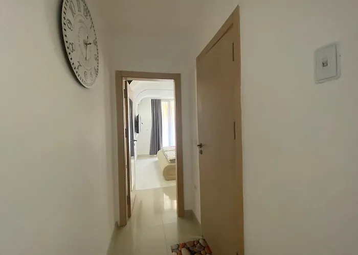 Itta 05 Sunny Apartman